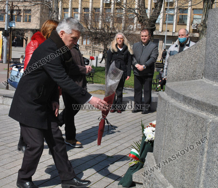 Кирил Сарджев