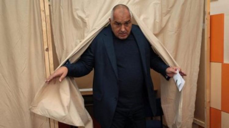 България днес: шест парадокса