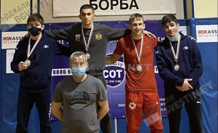 Шампионът ни по борба Рухан Расим отново се окичи със злато, този път на авторитетен международен турнир