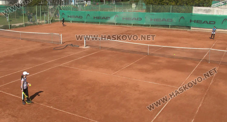 Хасково домакинства Държавния тенис турнир до 14-годишна възраст за юноши и девойки