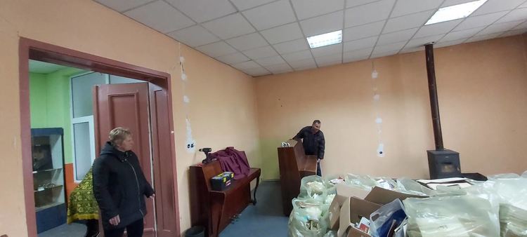 В читалището в Чепеларе отново кипят ремонти благодарение на благотворители