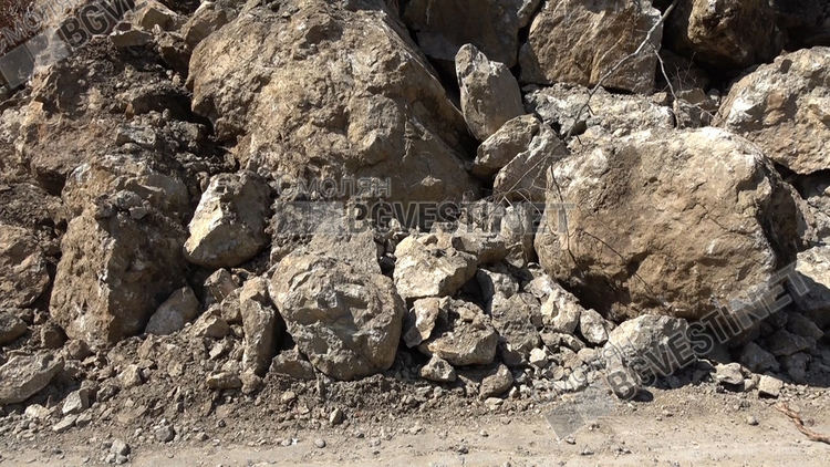 Проходът "Рожен" беше затворен за часове заради срутище, утре пак