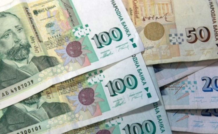 Три банки отпускат безлихвени кредити до 6900 лв. на безработни и хора в неплатен отпуск