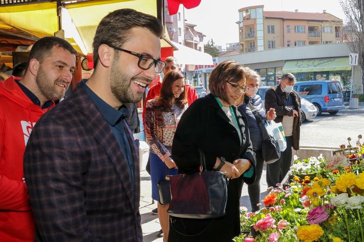 Корнелия Нинова в Хасково: „Време е за справедлива промяна!“