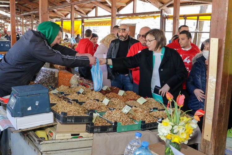 Корнелия Нинова в Хасково: „Време е за справедлива промяна!“