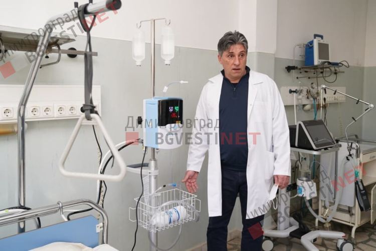 Болницата в Димитровград се сдоби с първия в областта апарат за неинвазивна вентилация