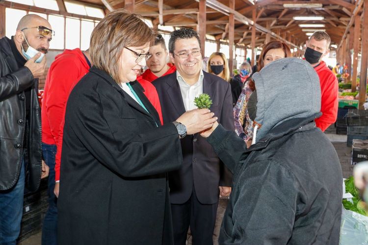 Корнелия Нинова в Хасково: „Време е за справедлива промяна!“