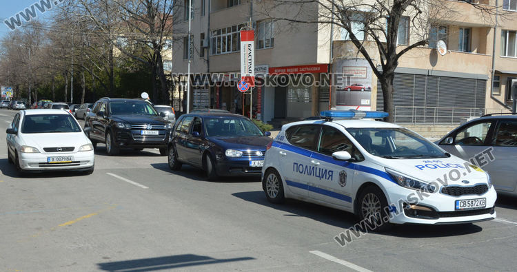 Водач пострада при катастрофа до „Лебеда“ 