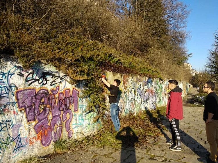 Млади изследователи за младежко развитие преобразяват откритото пространство над каскадите