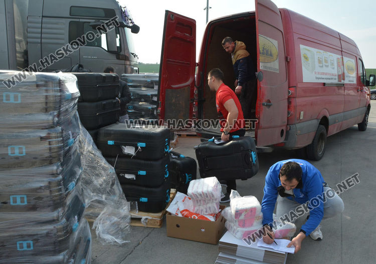 Пристигнаха 347 машини за гласуване в Хасковско