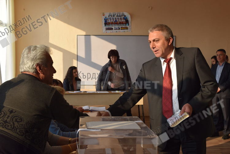 Мустафа Карадайъ