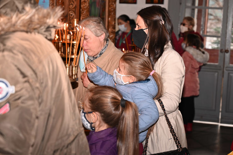 В храм „Св. Георги Победоносец“ бе прочетена третата статия на Богородичния акатист