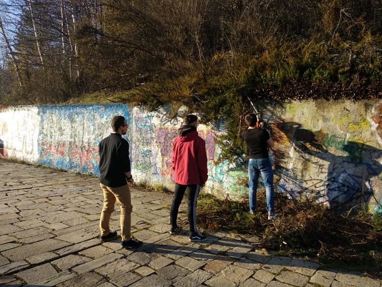 Млади изследователи за младежко развитие преобразяват откритото пространство над каскадите