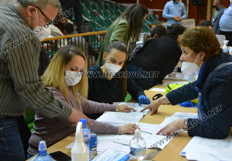 Близо 50% е избирателната активност в Хасковско в края на вота
