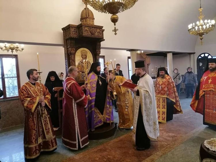 Неделя Кръстопоклонна на Кръстова гора