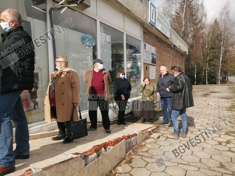 15 жалби в РИК-Смолян, към 17 часа активността достигна близо 47 процента