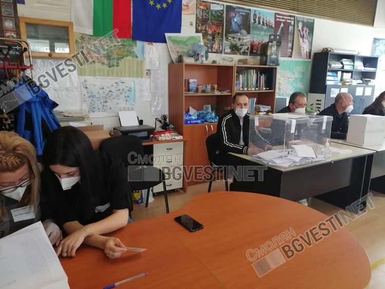 15 жалби в РИК-Смолян, към 17 часа активността достигна близо 47 процента