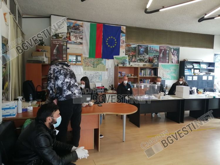 15 жалби в РИК-Смолян, към 17 часа активността достигна близо 47 процента