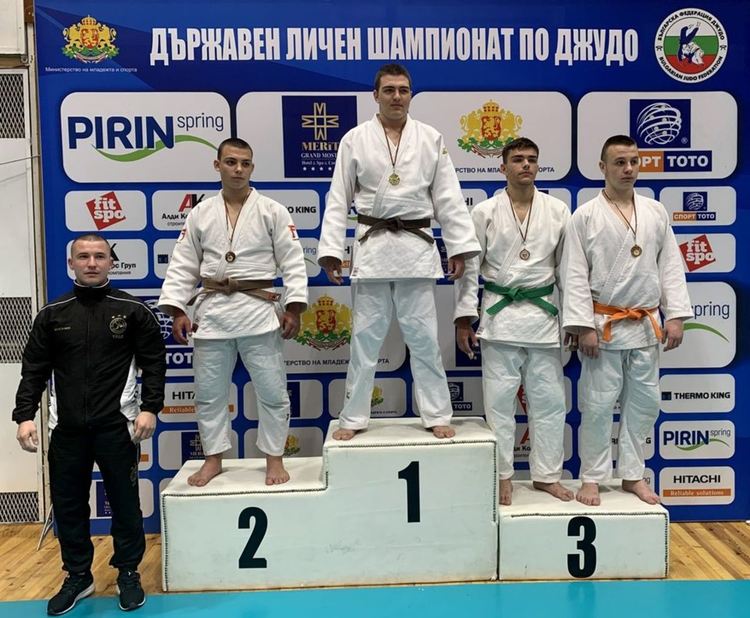 Джани Бъчваров е шампион от Държавния шампионат по джудо