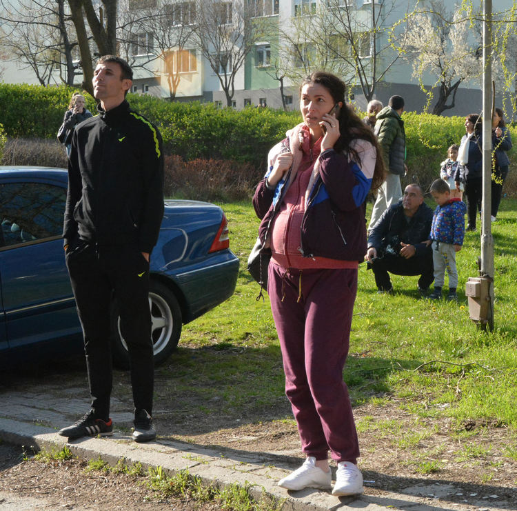 Пожар избухна в апартамент в „Бадема“