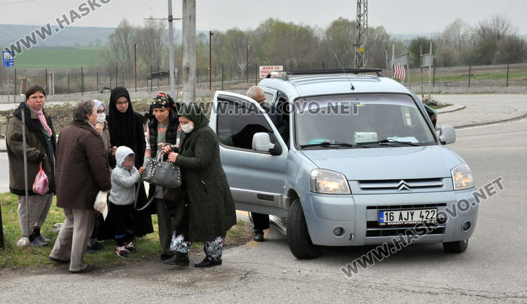 Ситроен се заби в Мазда на кръговото на Кърджалийска