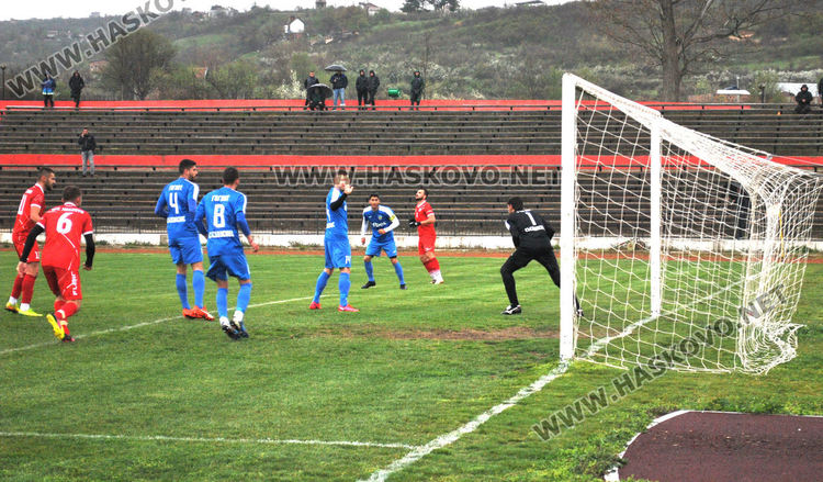 Без голове в мача между ОФК „Хасково“ и „Гигант“