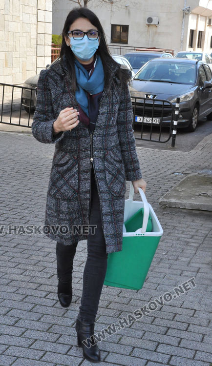 Без струпване и напрежение личните лекари от Хасковско взеха ваксини на Модерна и Пфайзер