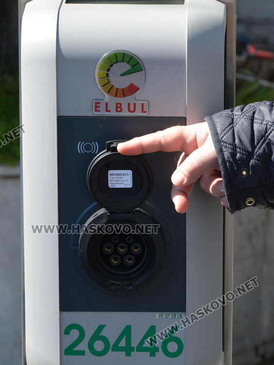 Безплатно зареждане за електромобили на единствената станция в Хасково
