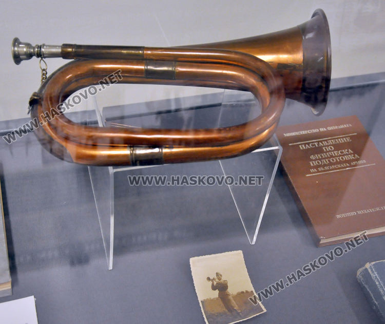 Как се тича под бойна тревога с въшкарник, цинти, автомат и шницел в джоба