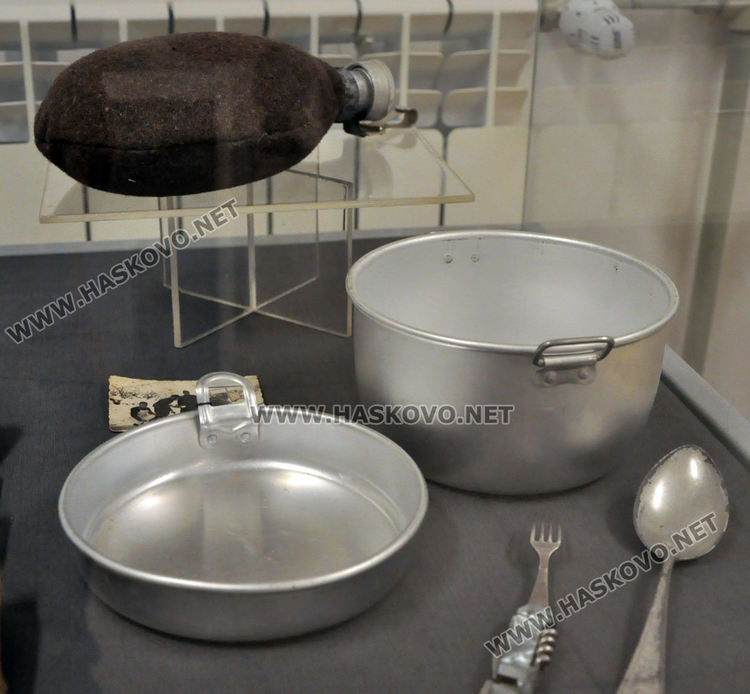 Как се тича под бойна тревога с въшкарник, цинти, автомат и шницел в джоба