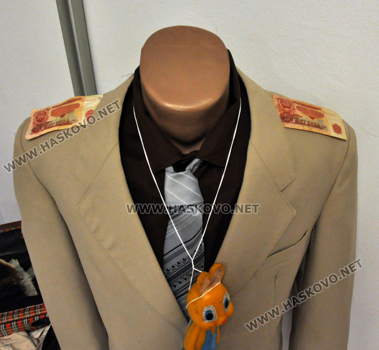 Как се тича под бойна тревога с въшкарник, цинти, автомат и шницел в джоба