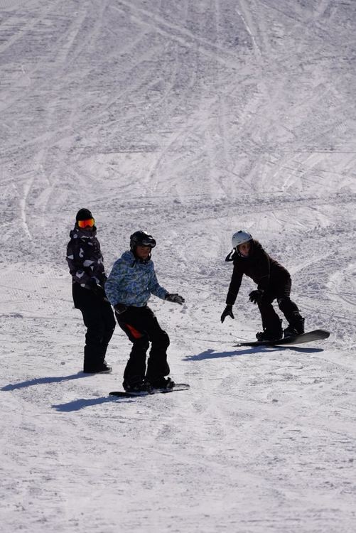 Учениците от Природо-математическата гимназия в Смолян благодарят за безплатните уроци по ски
