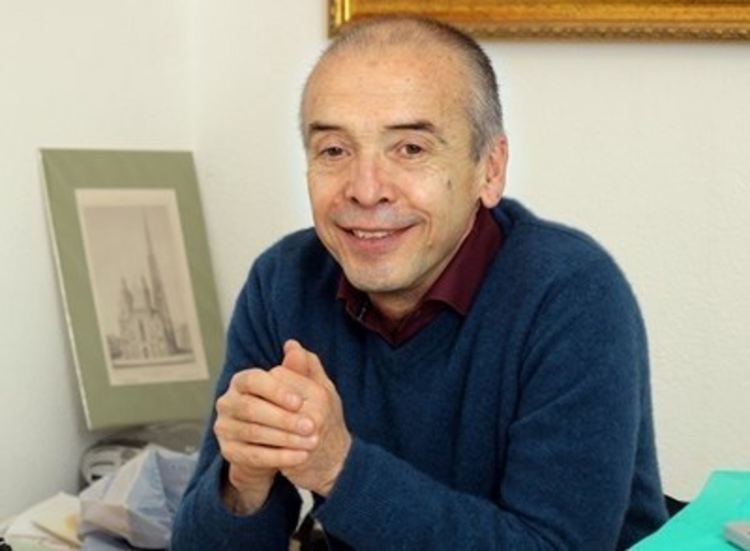 доц.Атанас Мангъров