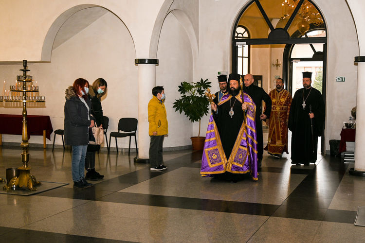 „Пресвета Богородица е Покров за света, по-широк от всичките облаци на небето“