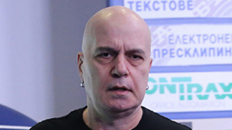 Слави Трифонов е с коронавирус