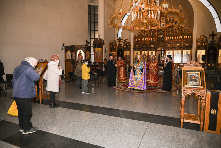 „Пресвета Богородица е Покров за света, по-широк от всичките облаци на небето“