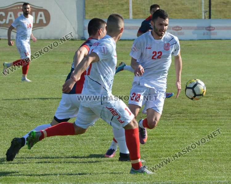 „Извор“ направи равен с Хасково  