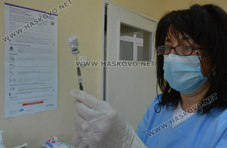 30 позитивни на Ковид в региона на Хасково. „Зелен коридор“ за ваксинация на възрастни днес