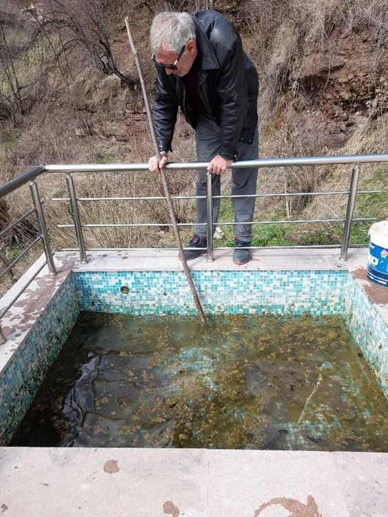 Добрият пример: Серафимовци излязоха на трудов ден да почистят селото си /ГАЛЕРИЯ/