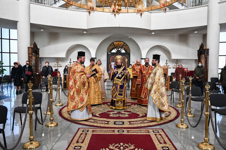 Архиерейската света Литургия в Неделята на св. Йоан Лествичник отслужи епископ Висарион