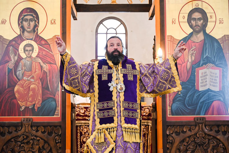 В сряда епископ Висарион ще служи в катедралния храм в Смолян