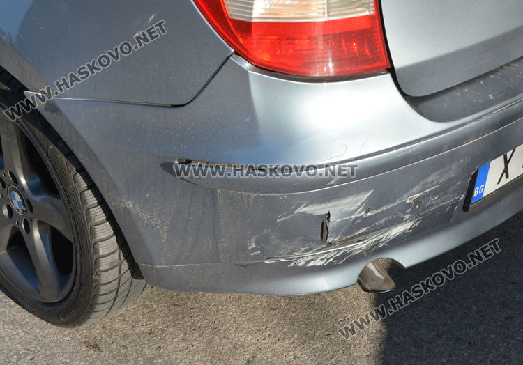 Мазда се заби в БМВ на кръстовището на „Раковски“ и „Дунав“