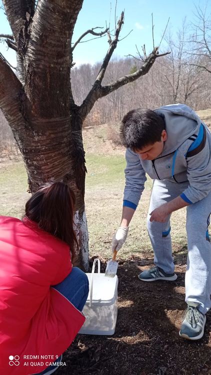 "Внуци под наем" помагат на възрастни хора в Маданско, в проекта участват доброволци със специални потребности