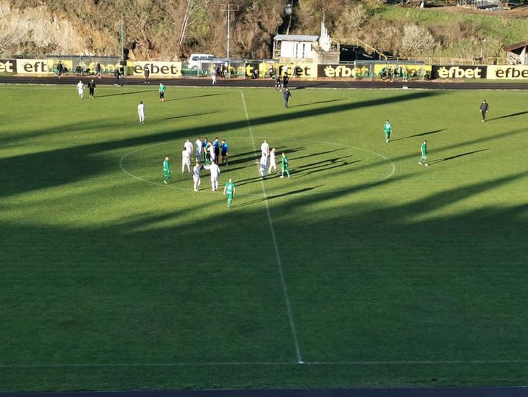 Нулево равенство и двойна дъга на стадиона в Райково