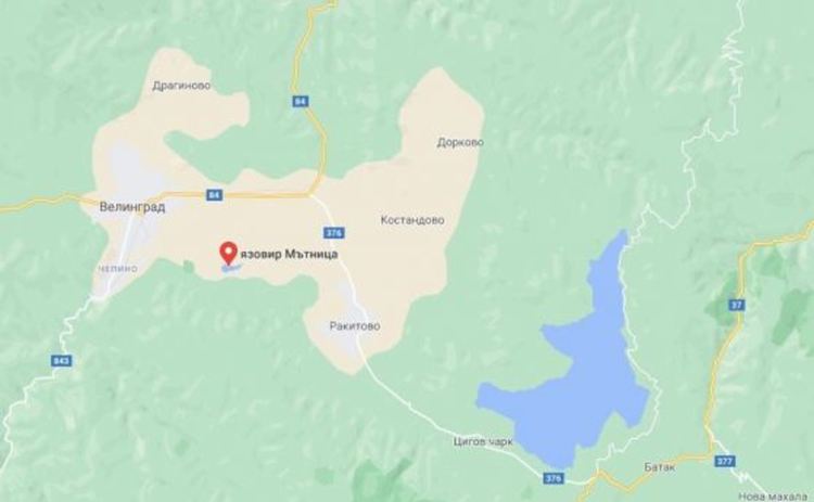 Разрушени диги във Велинград след валежите, обявиха бедствено положение