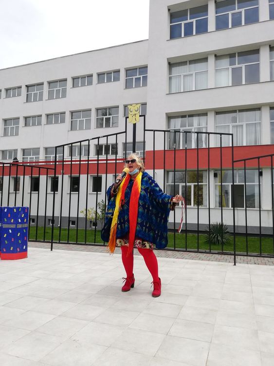 86 деца от "Славейков" в шоуто на Илиана Балийска