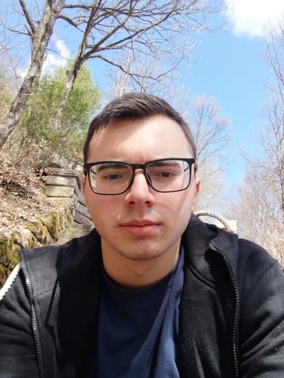 Трима ученици на Езиковата гимназия ще се явят на национални олимпиади