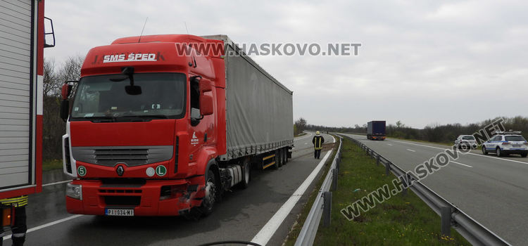 Тир разби мантинелата на магистрала „Марица”