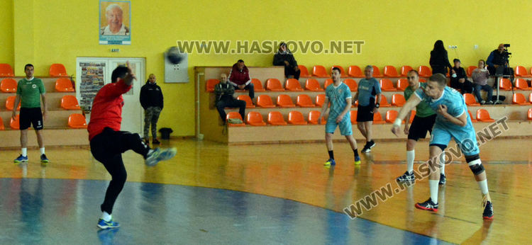 Хандбалистите на &bdquo;Асти&rdquo; загубиха от &bdquo;Пирин&rdquo; с 22:35