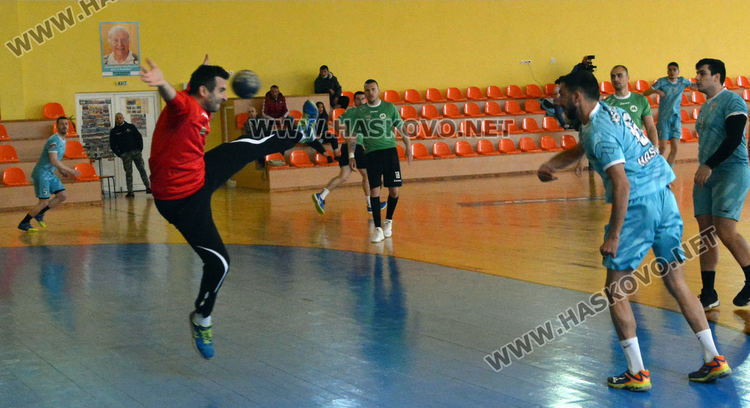 Хандбалистите на &bdquo;Асти&rdquo; загубиха от &bdquo;Пирин&rdquo; с 22:35